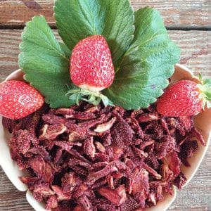Yayla ürünü doğal çilek kurusu yayla ürünü yüksek aroma koruyucusuz katkısız ilave şeker içermez saricaova.org