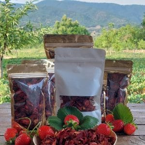 Yayla ürünü doğal çilek kurusu yayla ürünü yüksek aroma koruyucusuz katkısız ilave şeker içermez