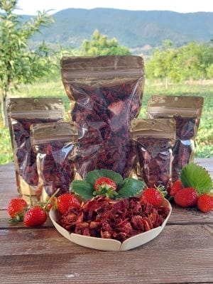 Yayla ürünü doğal çilek kurusu yayla ürünü yüksek aroma koruyucusuz katkısız ilave şeker içermez saricaova.org