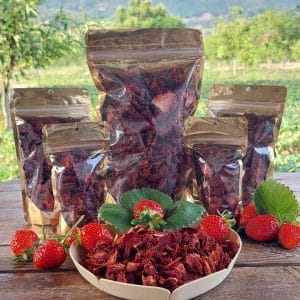 Yayla ürünü doğal çilek kurusu yayla ürünü yüksek aroma koruyucusuz katkısız ilave şeker içermez saricaova.org